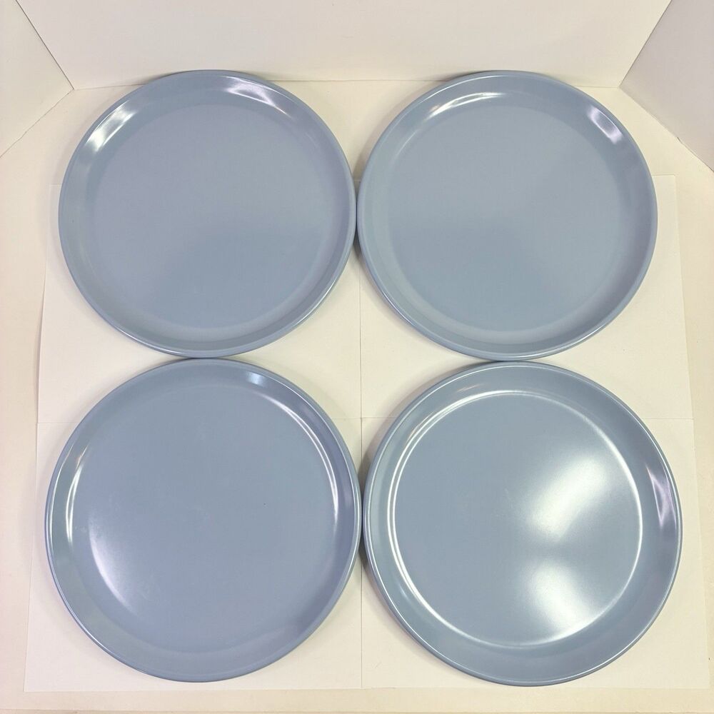(4) Rubbermaid Vintage Melmamine 10" Dinner Plates Blue 3840 Light Blue USA